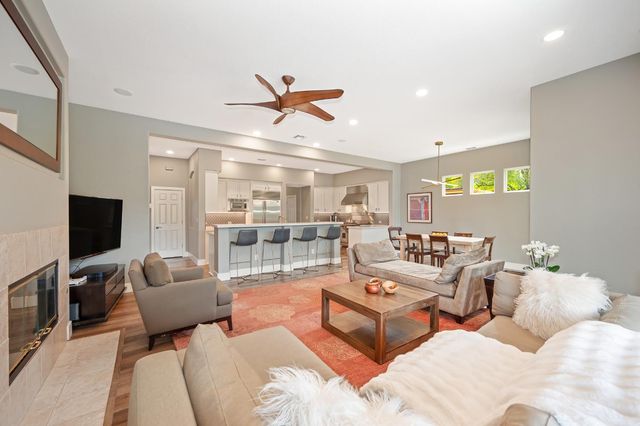 4256 Burgundy Ct, Loomis, CA 95650