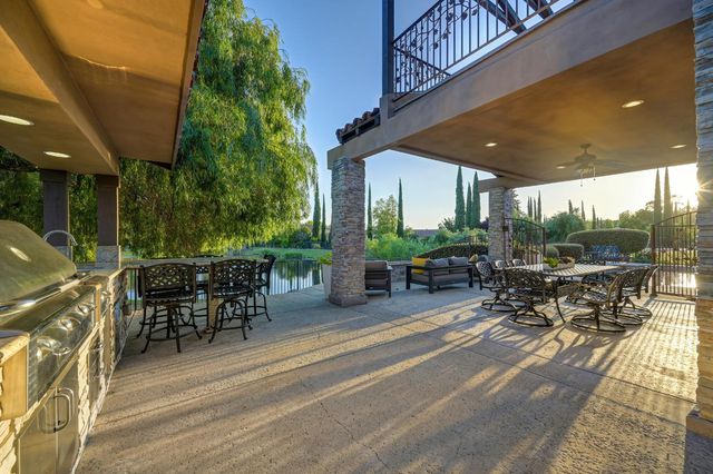 4256 Burgundy Ct, Loomis, CA 95650