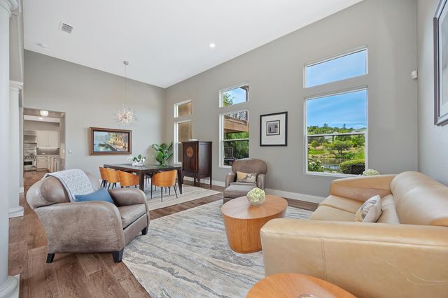 4256 Burgundy Ct, Loomis, CA 95650