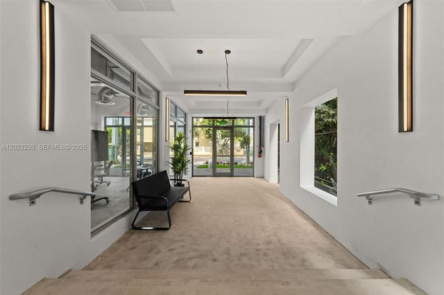 650 SW 1st St 403, Miami, FL 33130