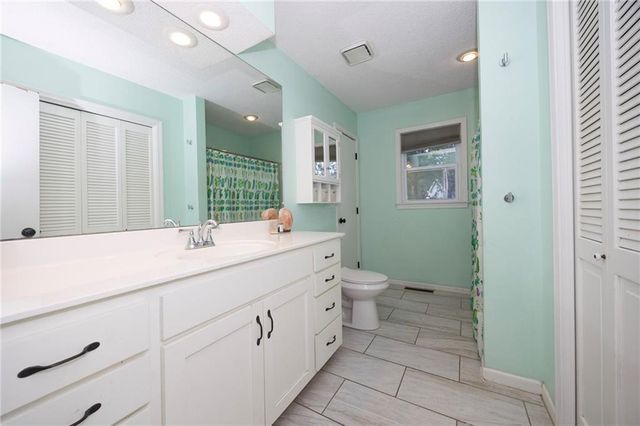 804 NE 104TH Terrace, Kansas City, MO 64155