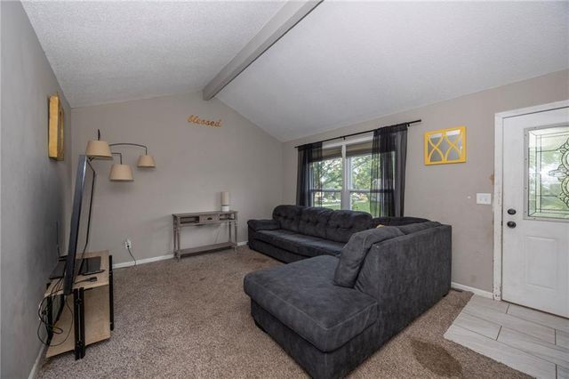 804 NE 104TH Terrace, Kansas City, MO 64155