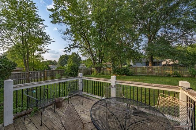 804 NE 104TH Terrace, Kansas City, MO 64155