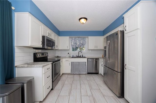 804 NE 104TH Terrace, Kansas City, MO 64155