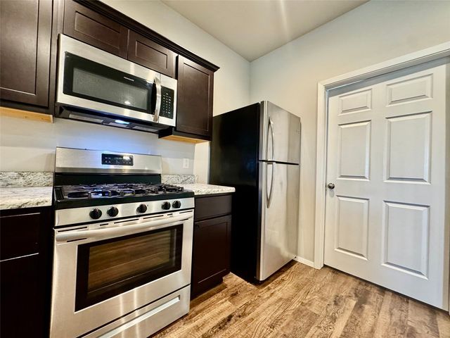 1110 W Missouri Avenue, Claremore, OK 74019