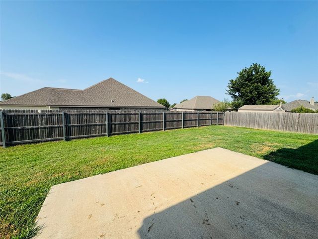 1110 W Missouri Avenue, Claremore, OK 74019