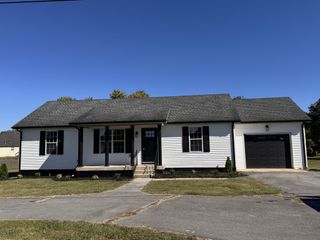 326 Warrior Dr, Murfreesboro, TN 37128