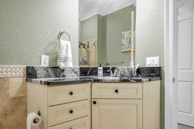 602 Harbor Boulevard 301, Destin, FL 32541