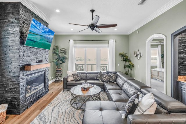 602 Harbor Boulevard 301, Destin, FL 32541