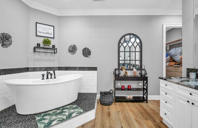 602 Harbor Boulevard 301, Destin, FL 32541