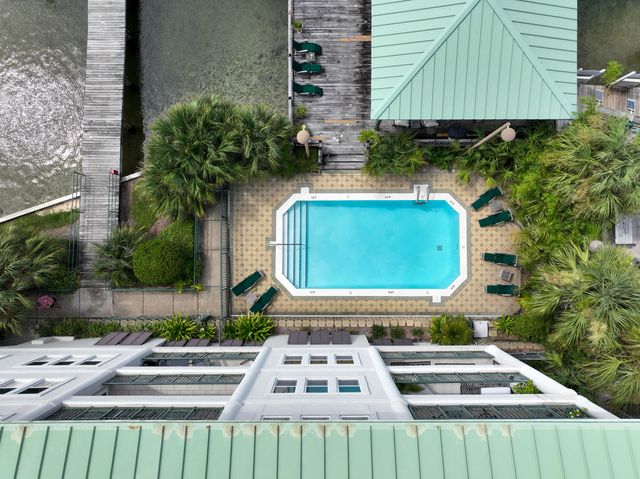 602 Harbor Boulevard 301, Destin, FL 32541