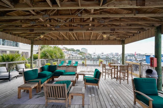 602 Harbor Boulevard 301, Destin, FL 32541