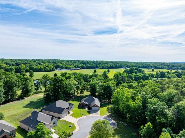 17 Valley View Rd, Batesville, AR 72501