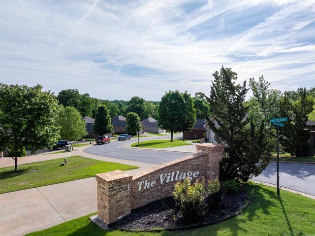 17 Valley View Rd, Batesville, AR 72501