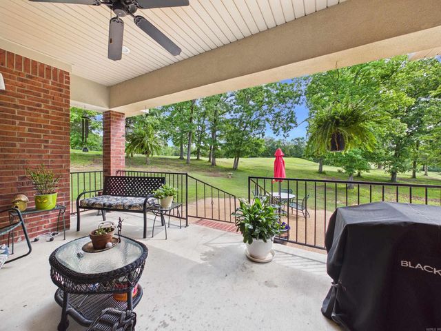 17 Valley View Rd, Batesville, AR 72501