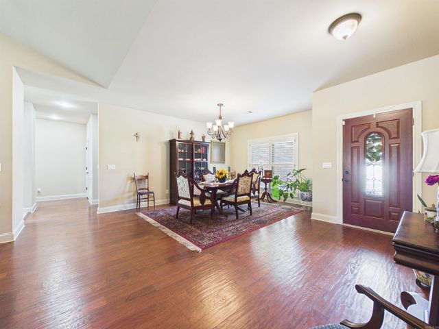 17 Valley View Rd, Batesville, AR 72501