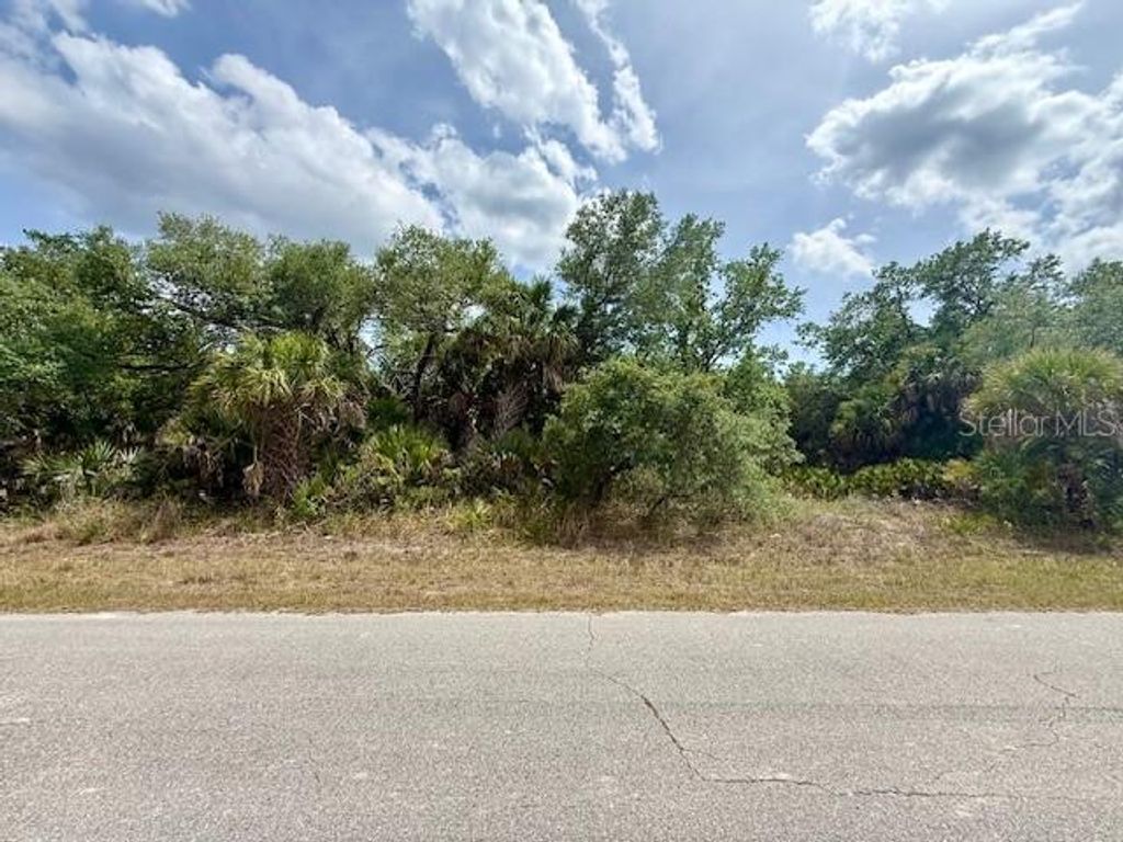 19135 RUSKIN AVENUE, Port Charlotte, FL 33954