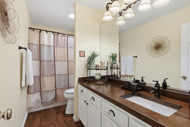 6913 Allen Place Drive, Fort Worth, TX 76116