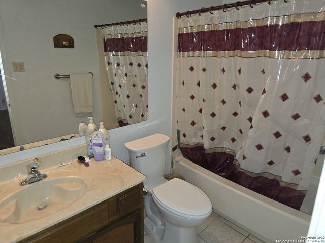 9738 Hidden Ledge, San Antonio, TX 78250