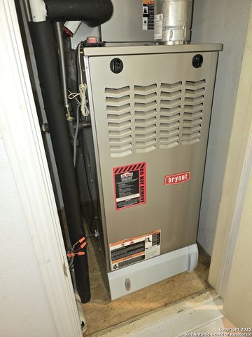 9738 Hidden Ledge, San Antonio, TX 78250