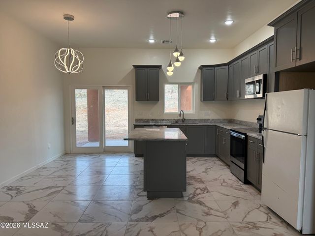 1880 Circulo Mexicali, Rio Rico, AZ 85648