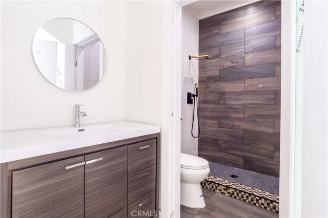 13331 Moorpark Street 319, Sherman Oaks, CA 91423