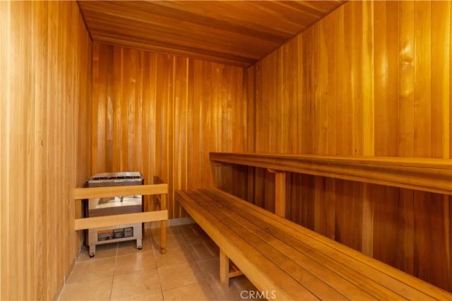 13331 Moorpark Street 319, Sherman Oaks, CA 91423