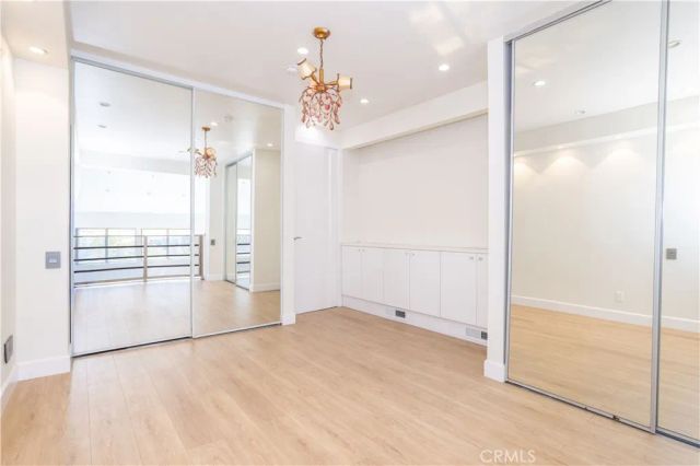 13331 Moorpark Street 319, Sherman Oaks, CA 91423