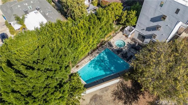 13331 Moorpark Street 319, Sherman Oaks, CA 91423