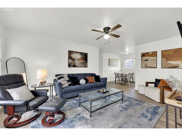 3227 PARTRIDGE Way, Springfield, OR 97477