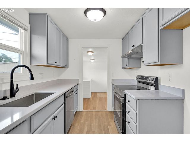 3227 PARTRIDGE Way, Springfield, OR 97477