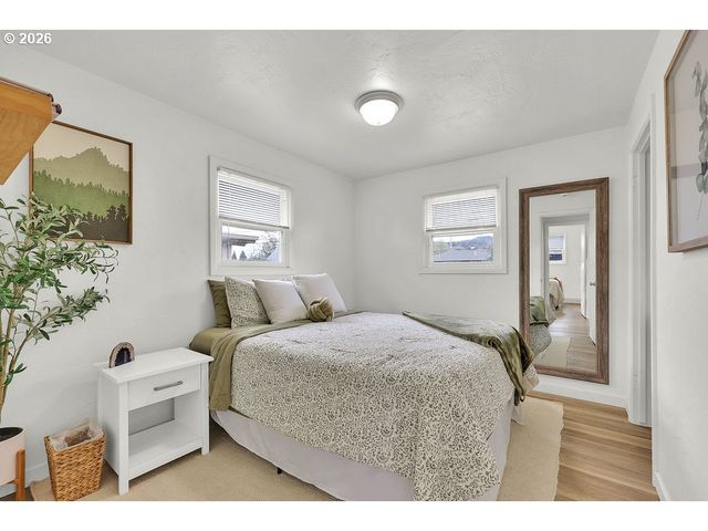 3227 PARTRIDGE Way, Springfield, OR 97477