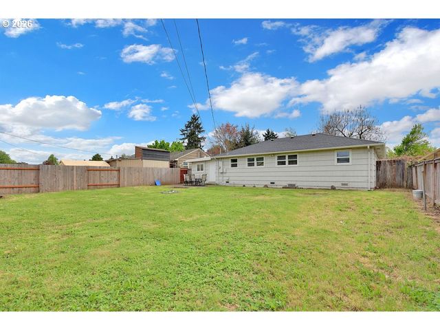 3227 PARTRIDGE Way, Springfield, OR 97477