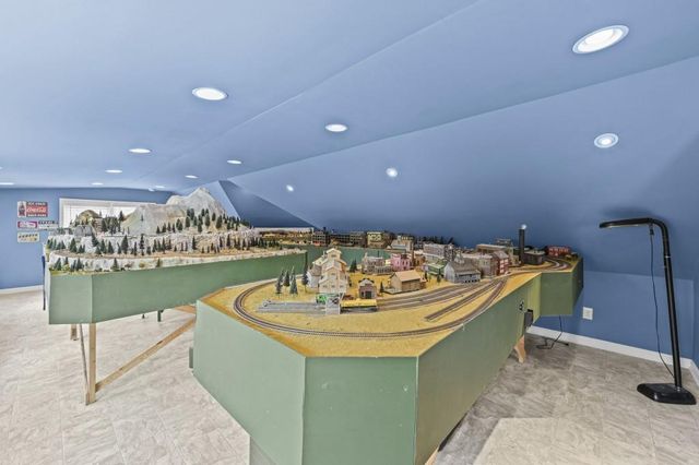 3735 Woodsong Court, Dunwoody, GA 30338