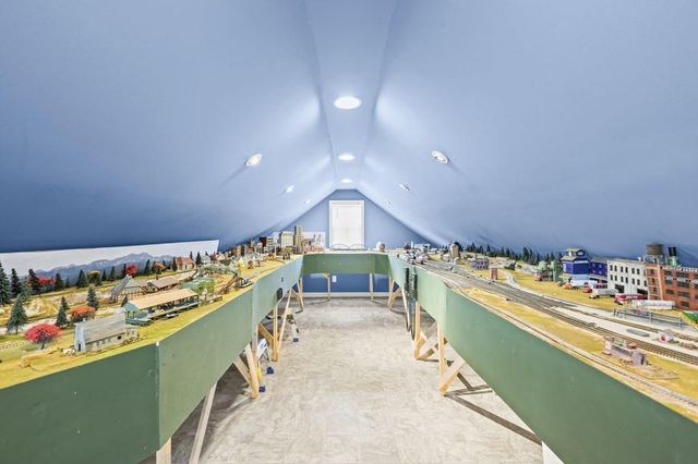 3735 Woodsong Court, Dunwoody, GA 30338