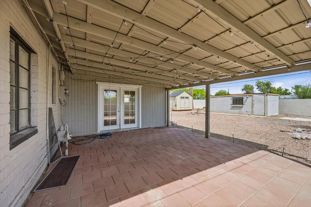 9427 N 1st Avenue, Phoenix, AZ 85021