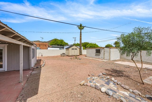 9427 N 1st Avenue, Phoenix, AZ 85021