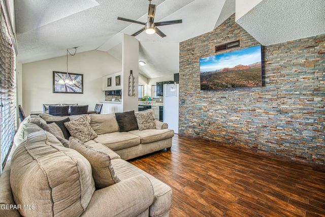 457 VON BARGEN Drive, Horizon City, TX 79928