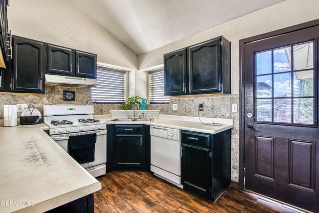 457 VON BARGEN Drive, Horizon City, TX 79928