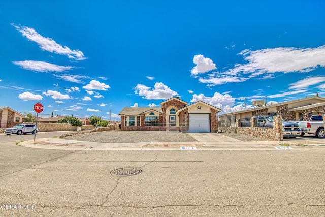 457 VON BARGEN Drive, Horizon City, TX 79928