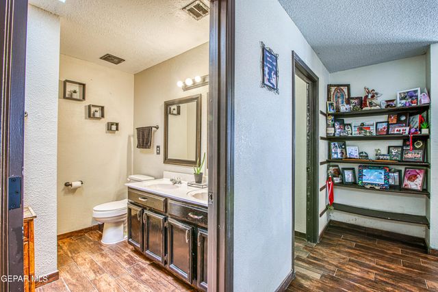 457 VON BARGEN Drive, Horizon City, TX 79928