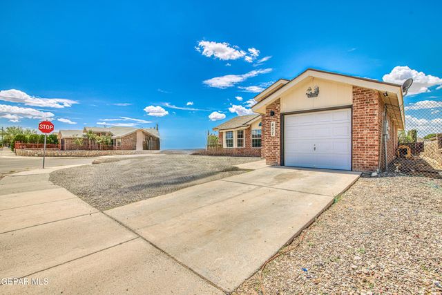 457 VON BARGEN Drive, Horizon City, TX 79928