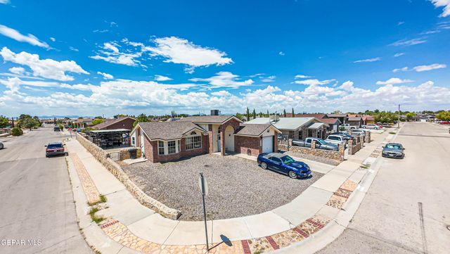 457 VON BARGEN Drive, Horizon City, TX 79928