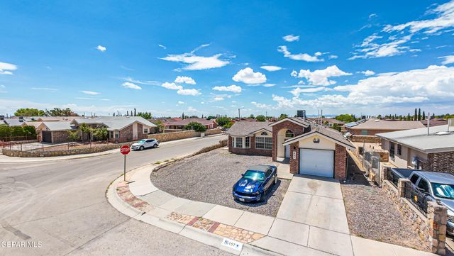 457 VON BARGEN Drive, Horizon City, TX 79928