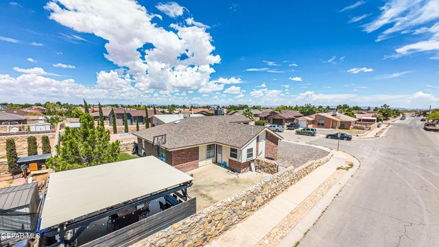 457 VON BARGEN Drive, Horizon City, TX 79928