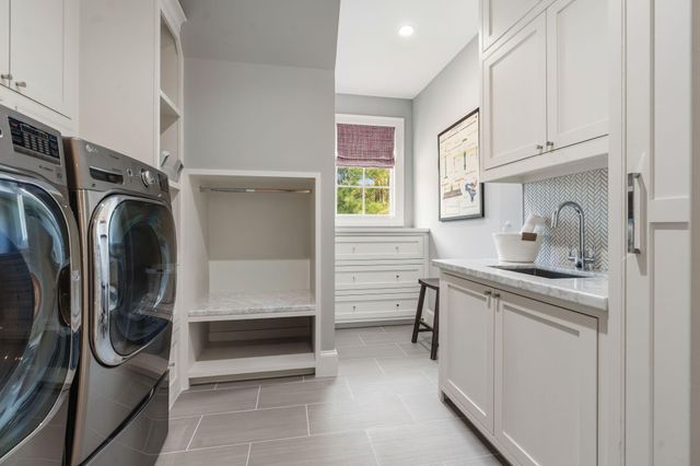 14 Peony Springs Court, The Woodlands, TX 77382