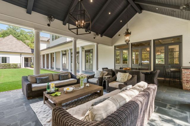 14 Peony Springs Court, The Woodlands, TX 77382
