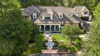 14 Peony Springs Court, The Woodlands, TX 77382