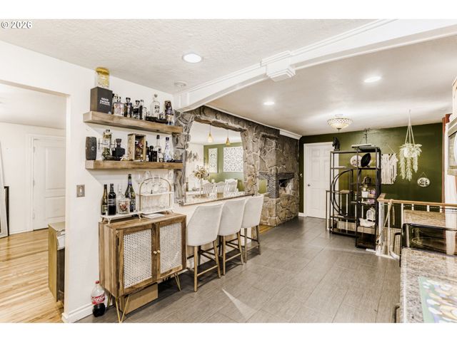 804 Se 176TH Pl, Portland, OR 97233