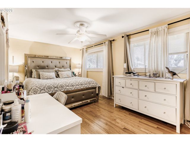 804 Se 176TH Pl, Portland, OR 97233